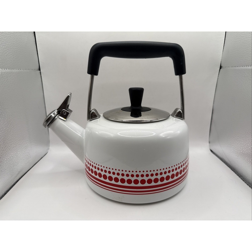 Chantal Scandinavian 1.4 Qt Enamel-on-Steel Freida Teakettle White with Red Tea